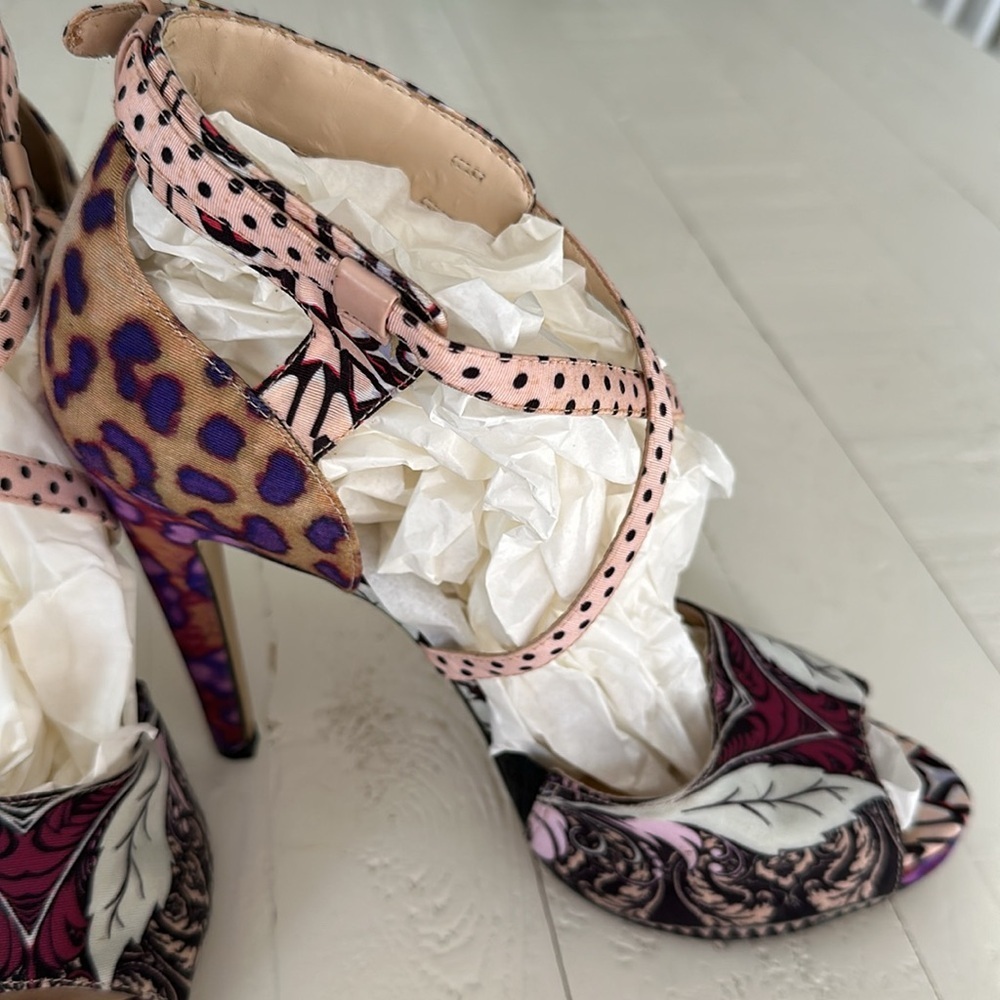 Nine West floral slingback size 8 open toe heel with front straps - Picture 4 of 15